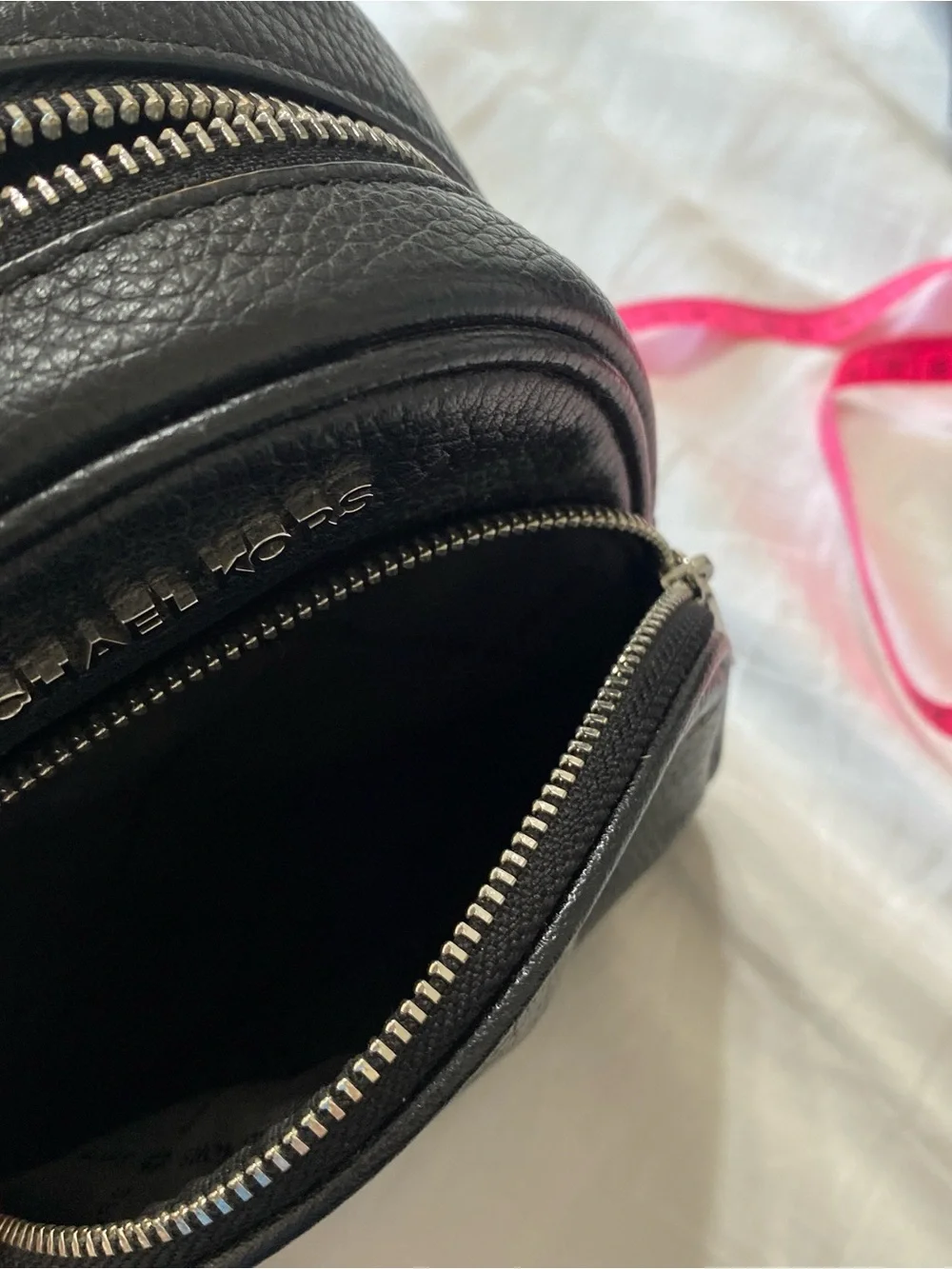 Michael Kors compact pebbled